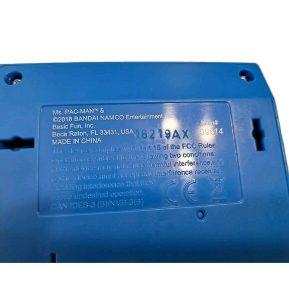 Ms Pac-Man Retro Mini Arcade Game Bandai Namco 2018 - Picture 8 of 9